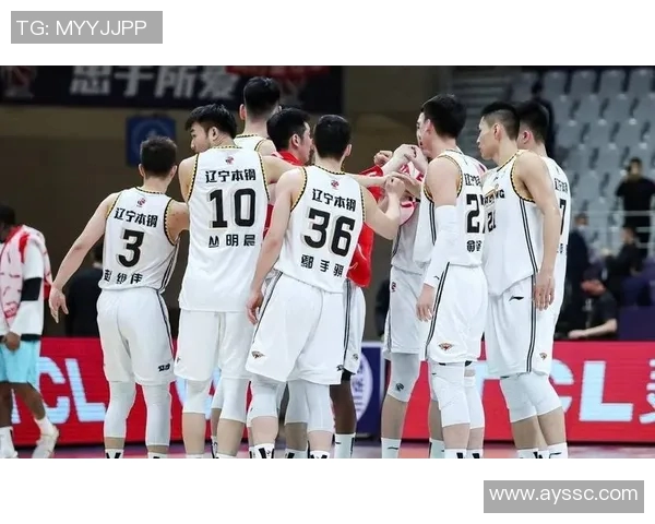 上海久事与辽宁本钢激战正酣谁能在CBA赛场上笑到最后